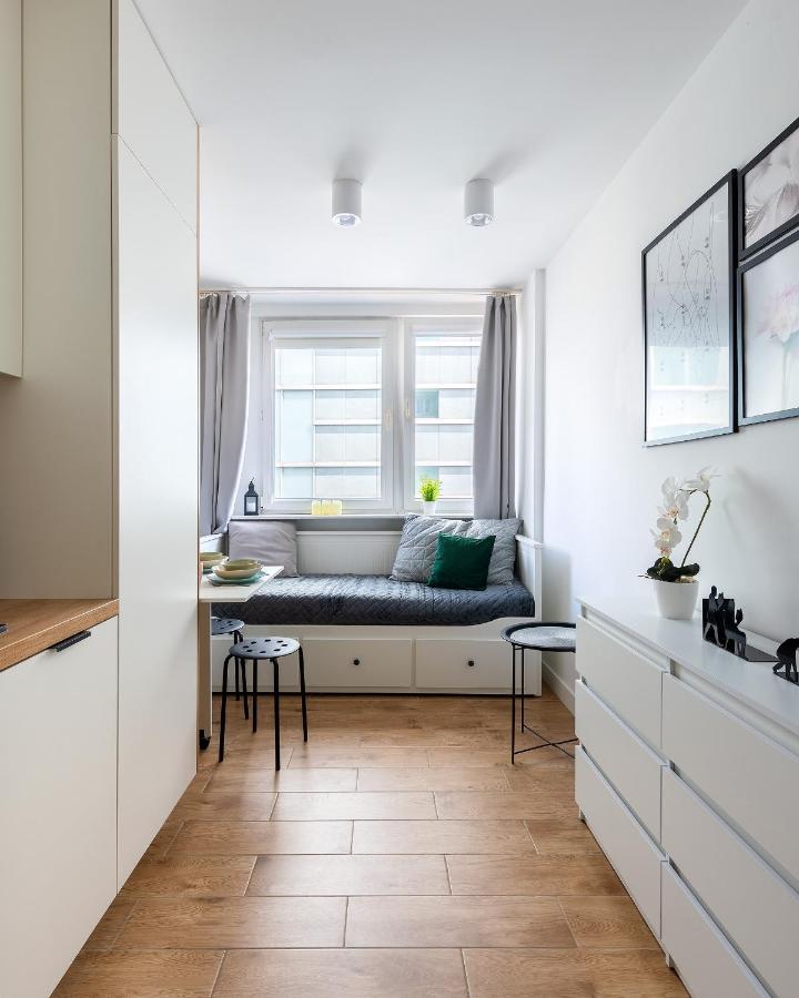 Apartament Sliska 3 - - 100m Od Zlotych Tarasow Oraz 200m Od Dworca Centralnego, Piekny Widok Na Panorame Warszawy - Wifi - Smart Tv 55 Cali - Better