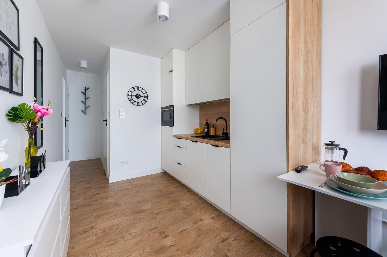 Sliska 3 - - 100m Od Zlotych Tarasow Oraz 200m Od Dworca Centralnego, Piekny Widok Na Panorame Warszawy - Wifi - Smart Tv 55 Cali - Better Apartament *